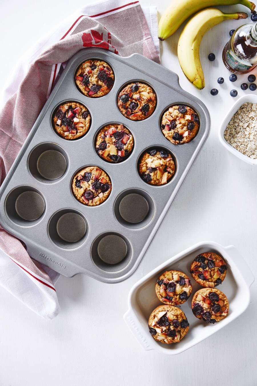 KitchenAid Metal Bakeware Muffin Pan 12 PCS - CC003296-001